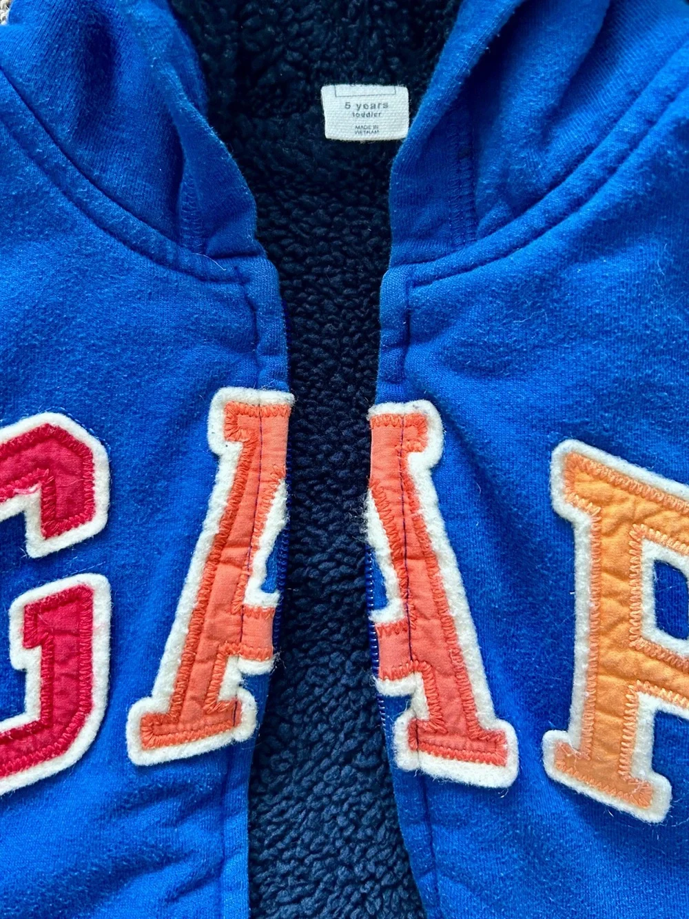 2 GAP hoodie sweatshirts - size 5 and size S (6-7)
